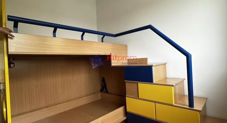 Četvoroiposoban stan | 4zida