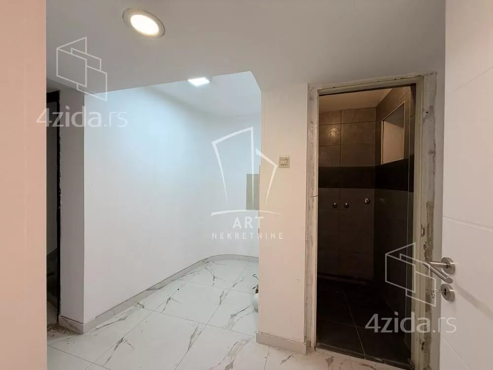 Petoiposoban stan | 4zida