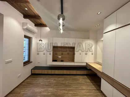 Jeronimova | 4zida.rs