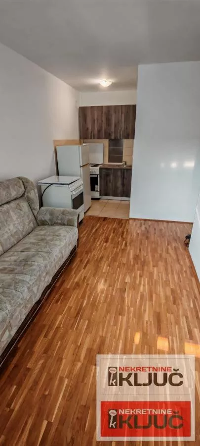 Železnička stanica | 4zida.rs