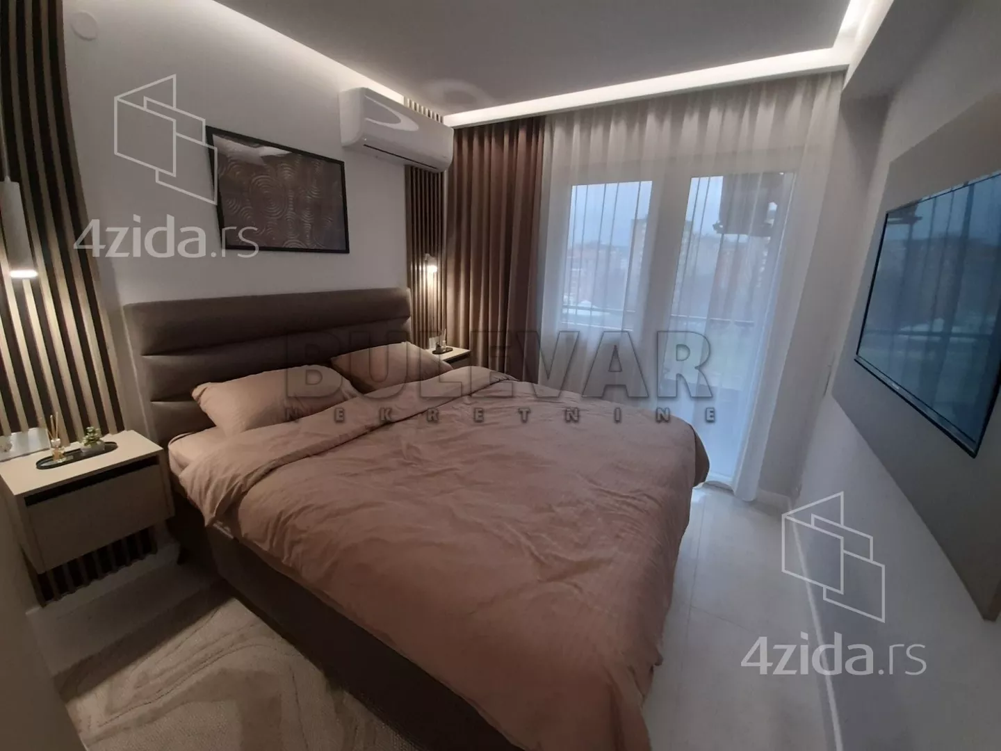 Dvoiposoban stan | 4zida