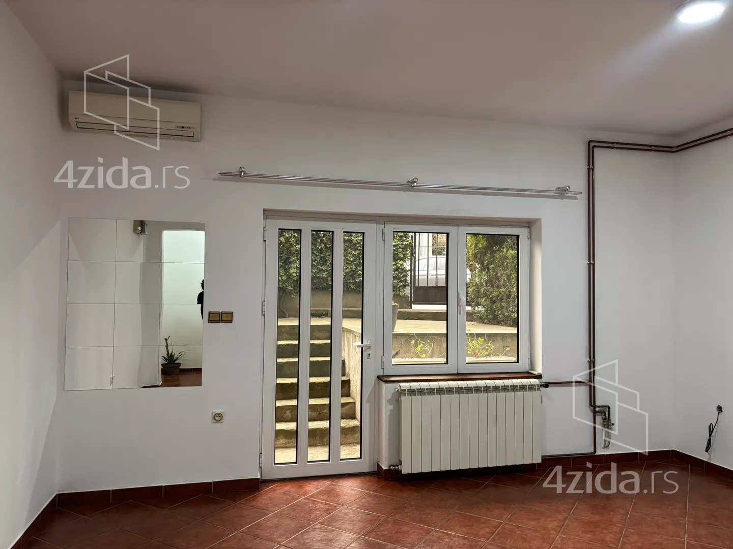 Lokal | 4zida