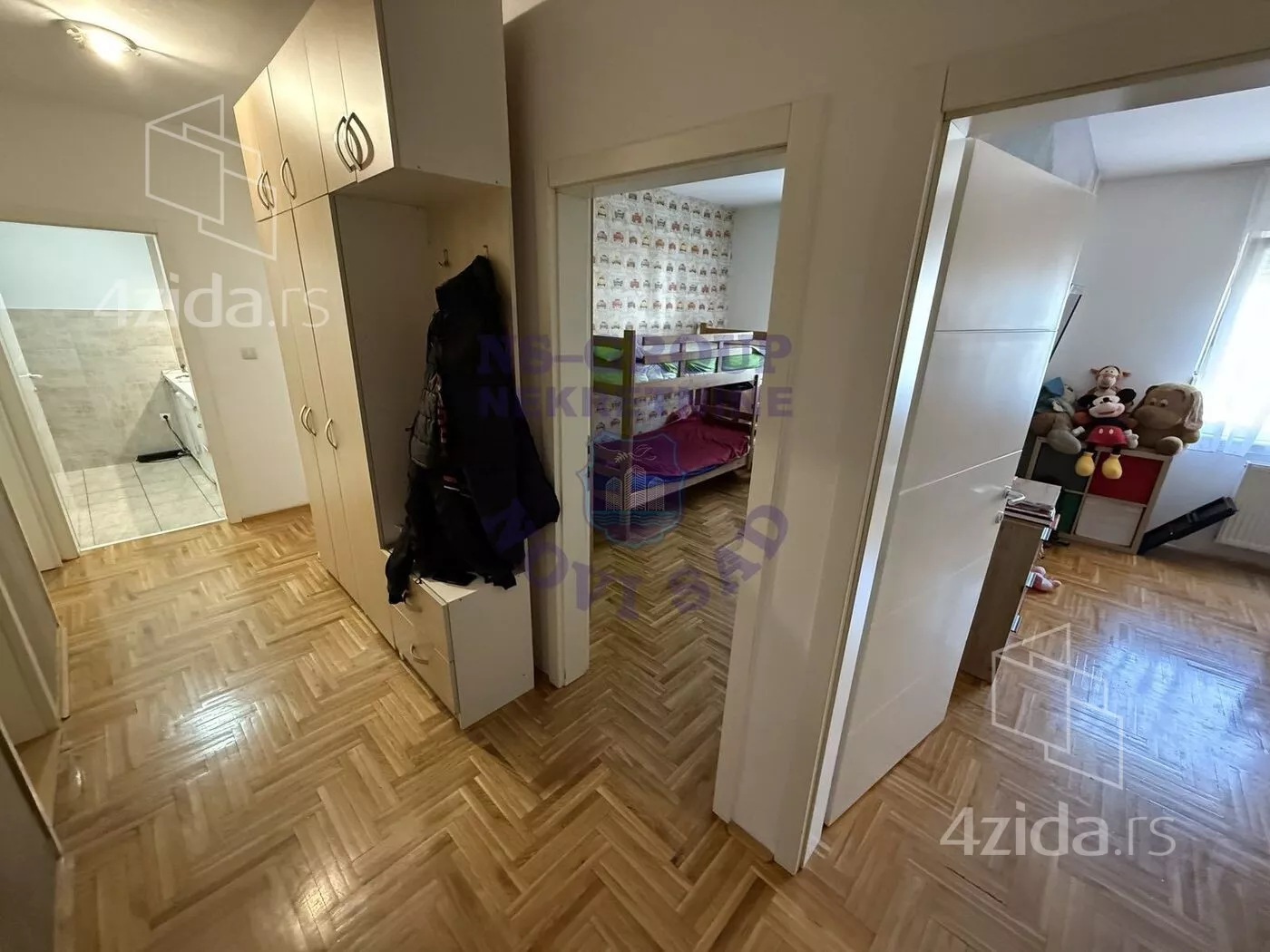 Četvorosoban stan | 4zida