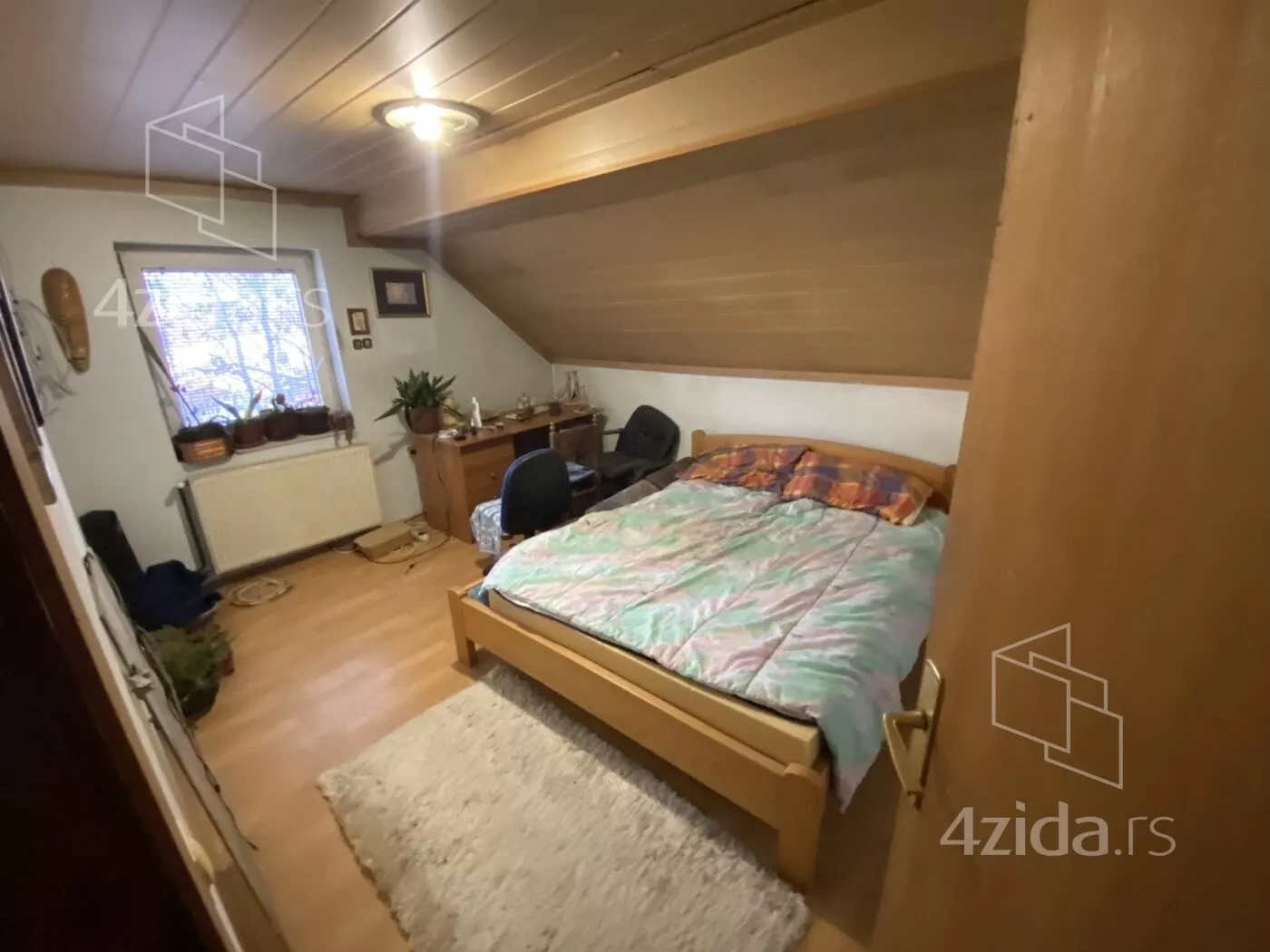 Petosoban stan | 4zida