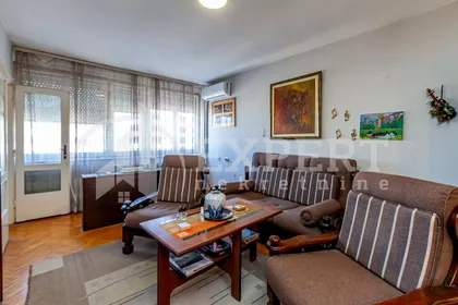 Cara Dušana | 4zida.rs