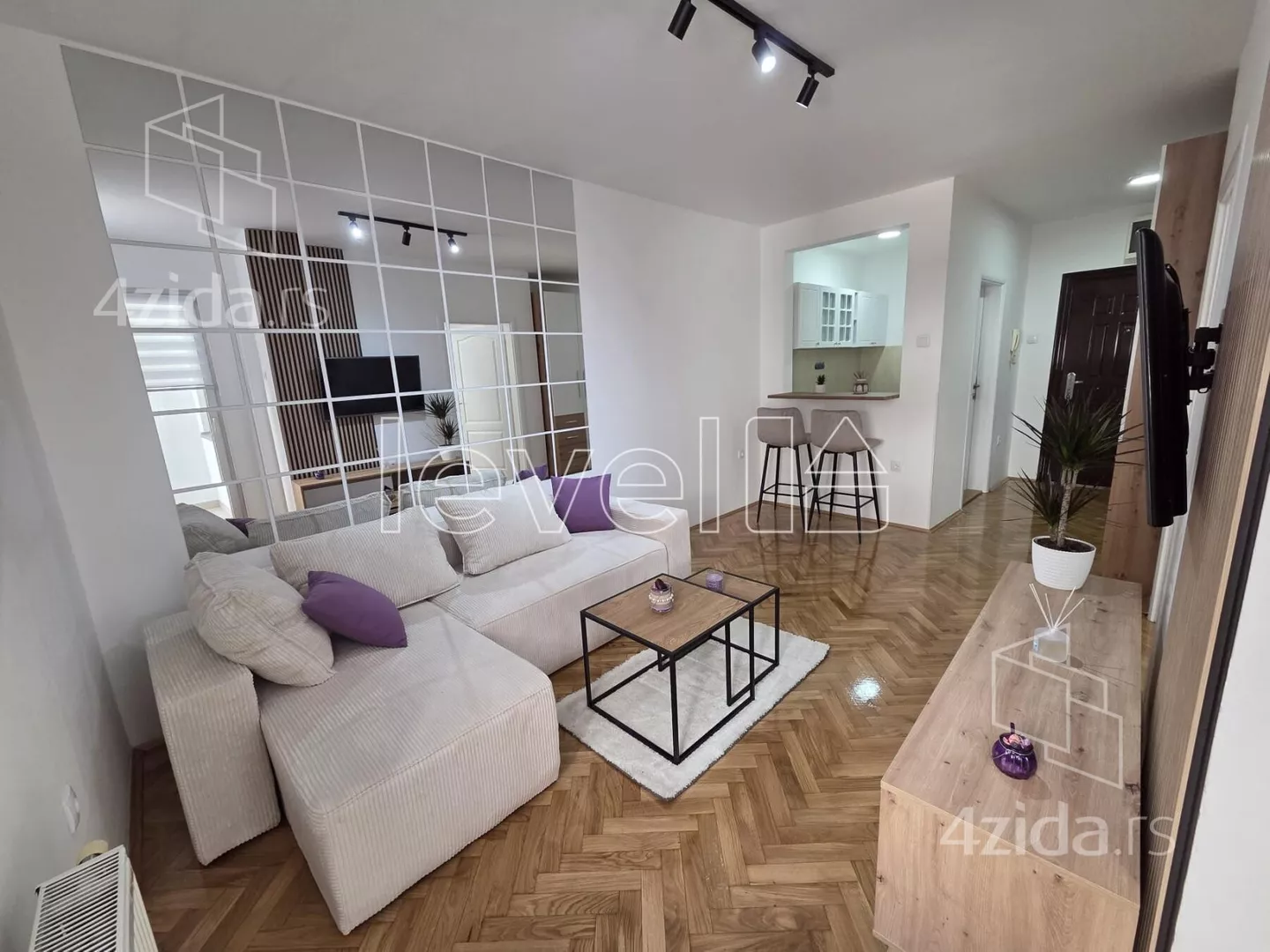 Jednoiposoban stan | 4zida