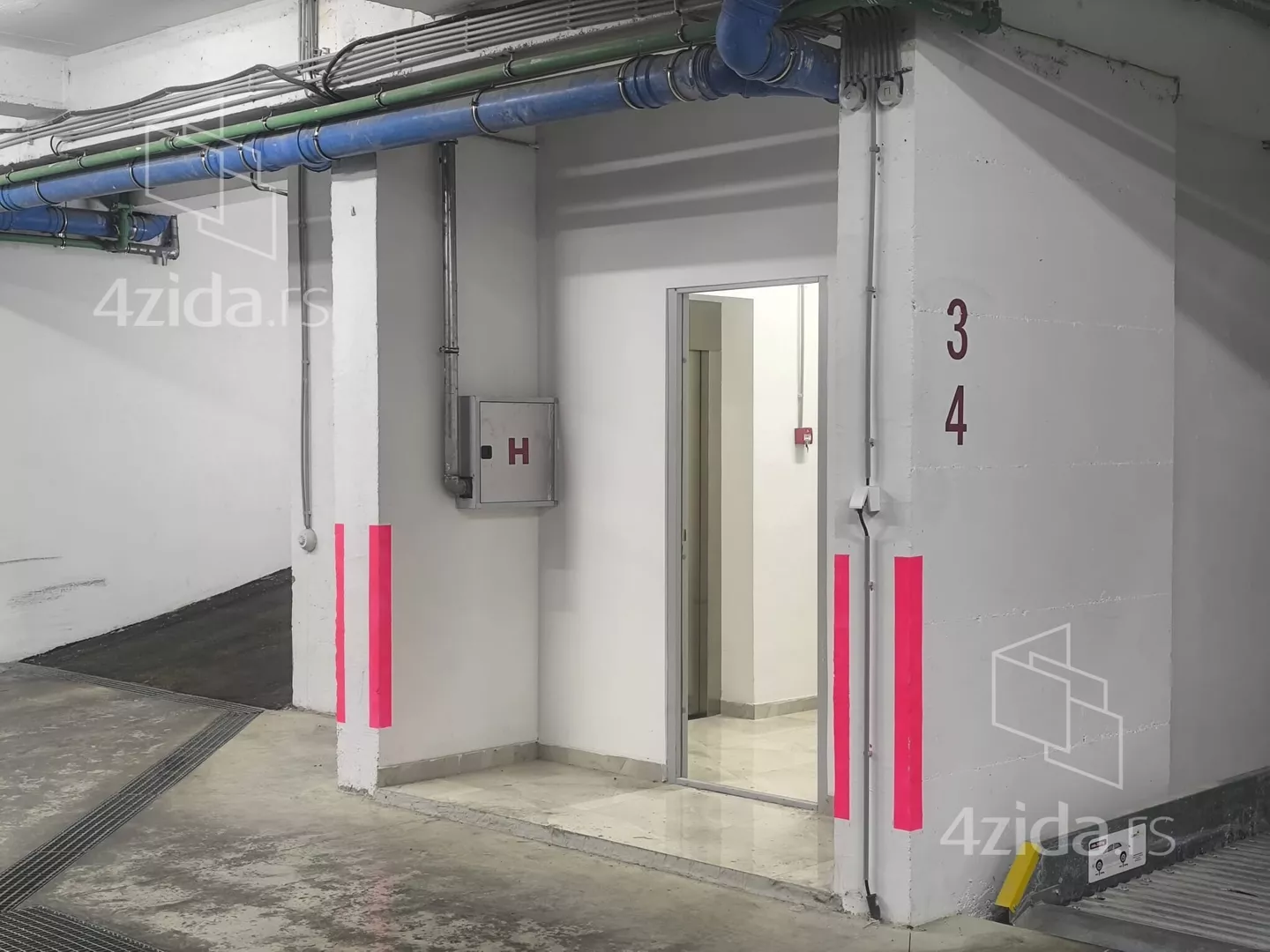 Garaža | 4zida