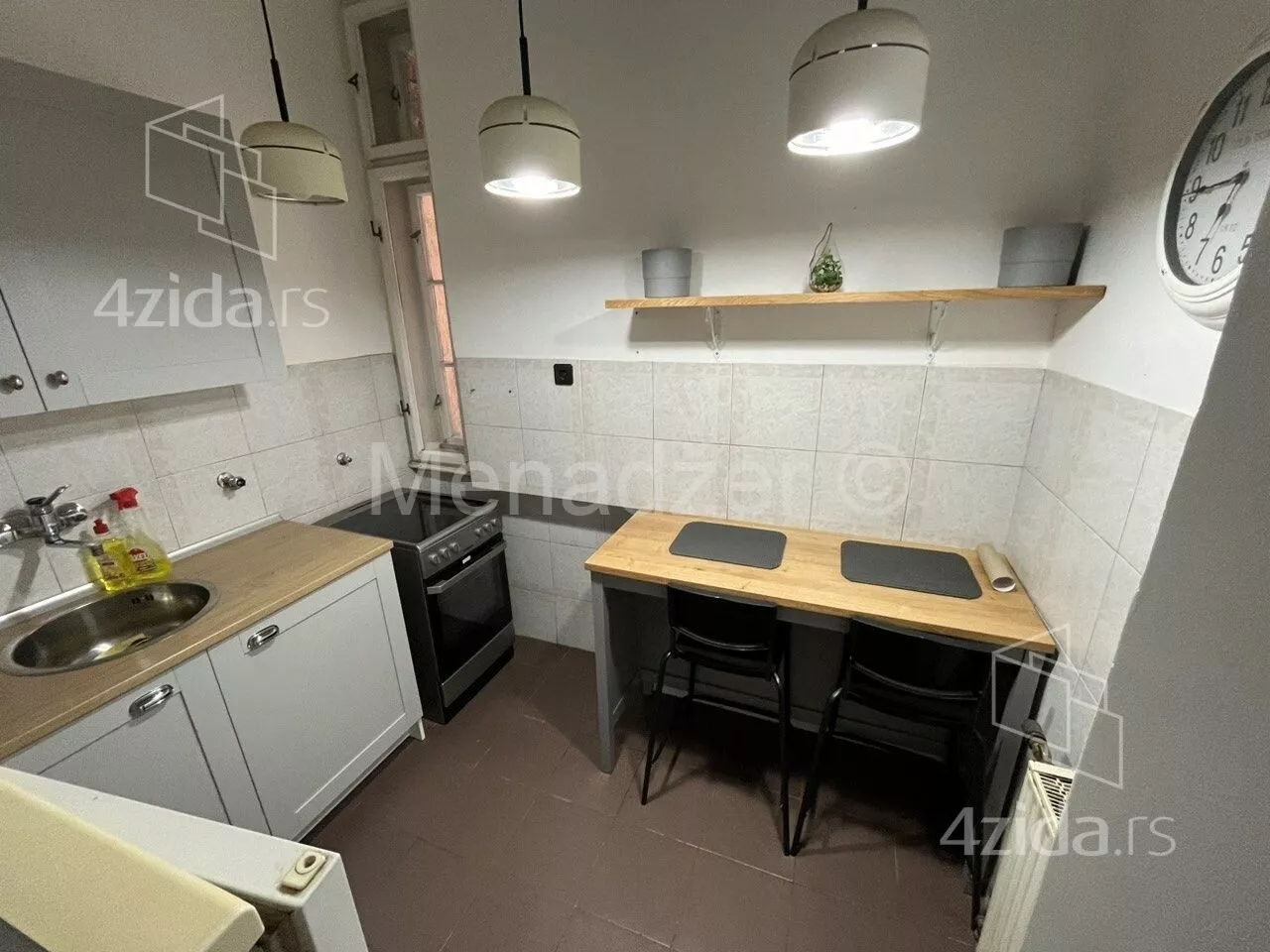 Troiposoban stan | 4zida