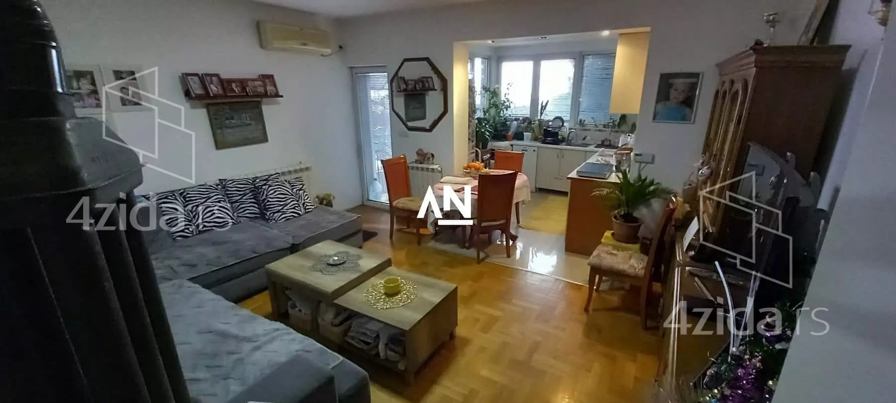 Dvoiposoban stan | 4zida