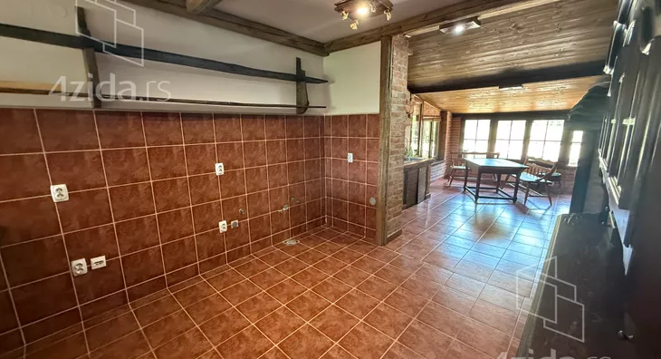 4-etažna kuća | 4zida