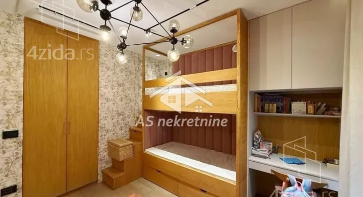 Petosoban stan | 4zida