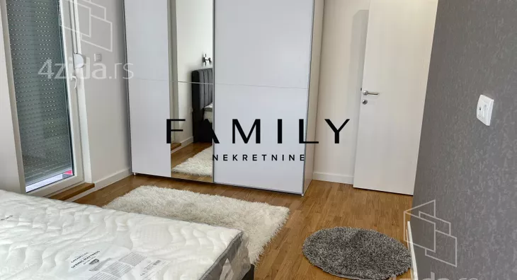 Četvoroiposoban stan | 4zida