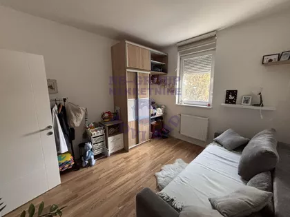 Heroja Pinkija | 4zida.rs