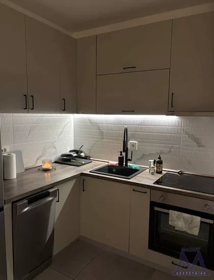 Novo Naselje | 4zida.rs