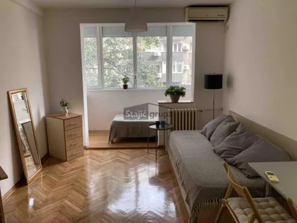 Sarajevska | 4zida.rs