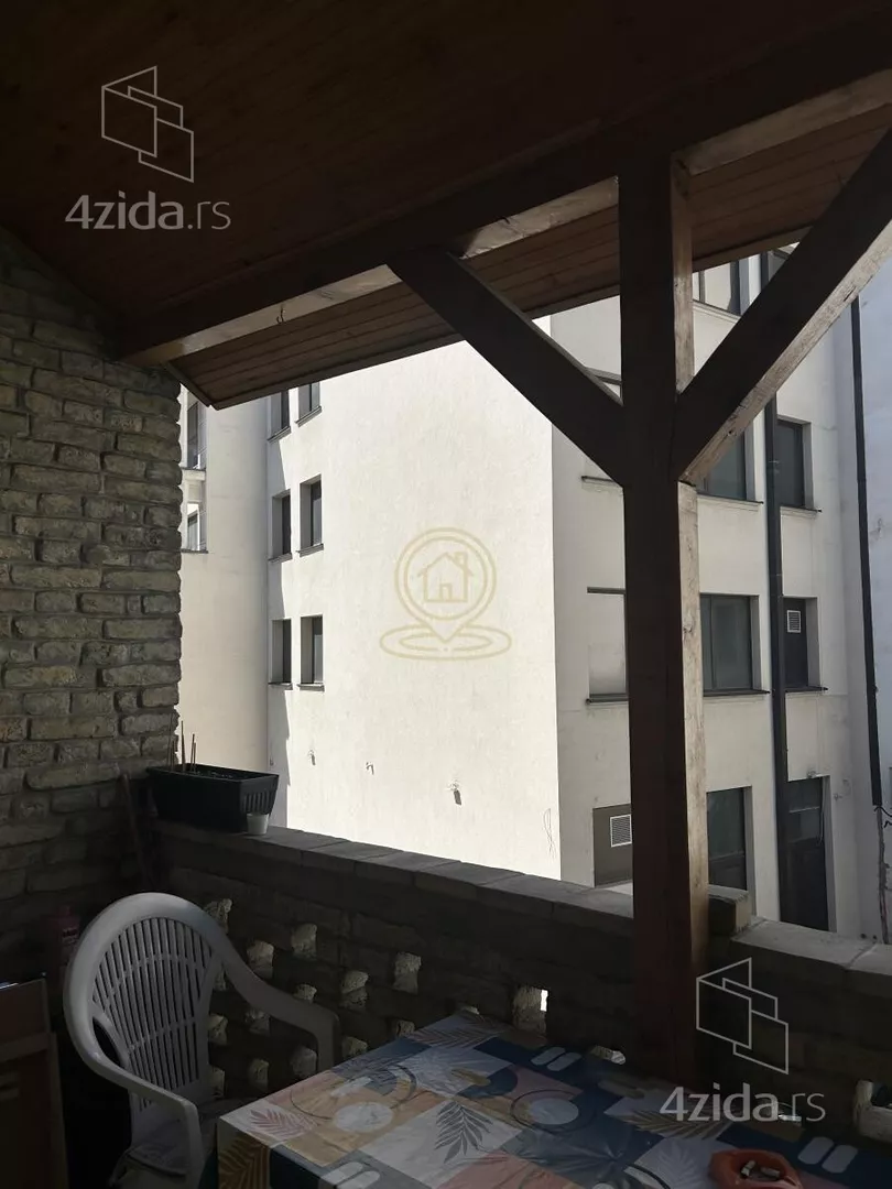 Petosoban stan | 4zida