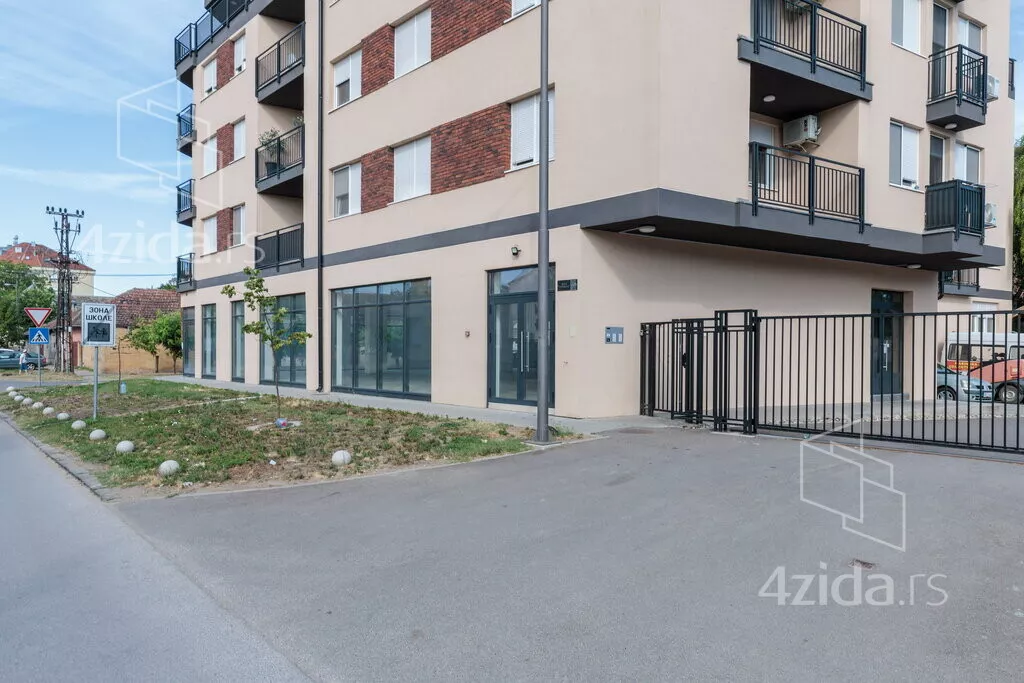 Poslovni prostor | 4zida