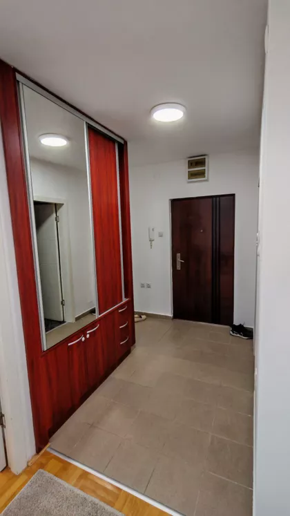 Kej Kola Srpskih Sestara 15 | 4zida.rs