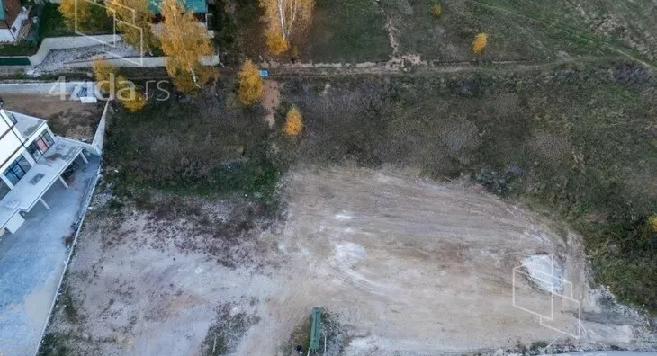 Plac | 4zida