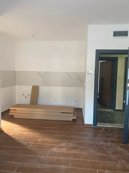Surčin (mesto) | 4zida.rs