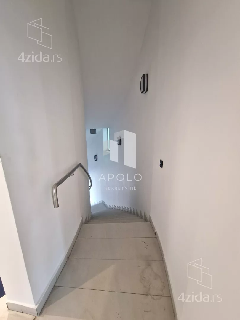 Kancelarija | 4zida