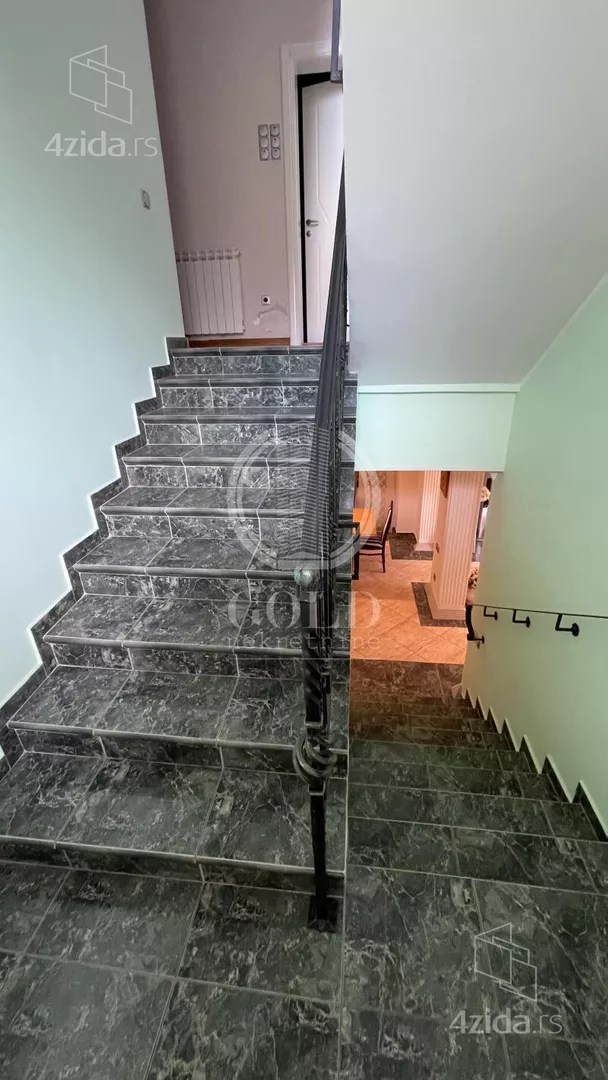 4-etažna kuća | 4zida