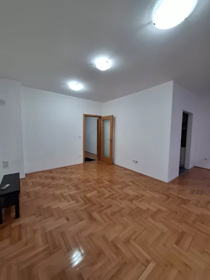 Gradske lokacije | 4zida.rs