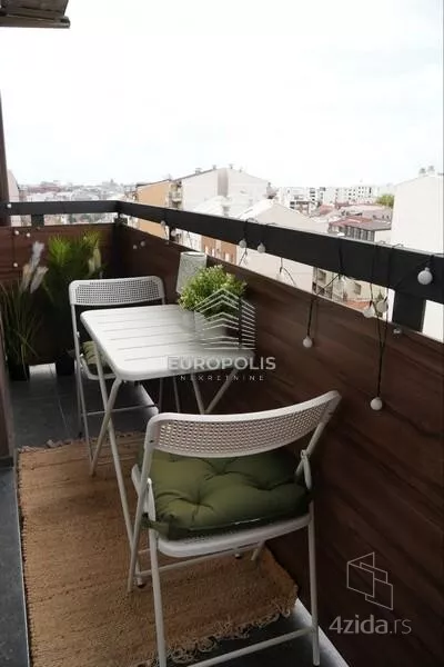 Troiposoban stan | 4zida