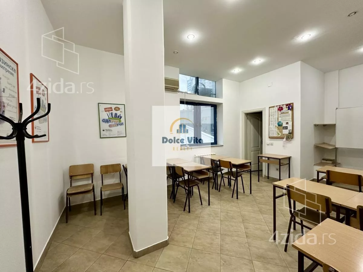 Poslovni prostor | 4zida