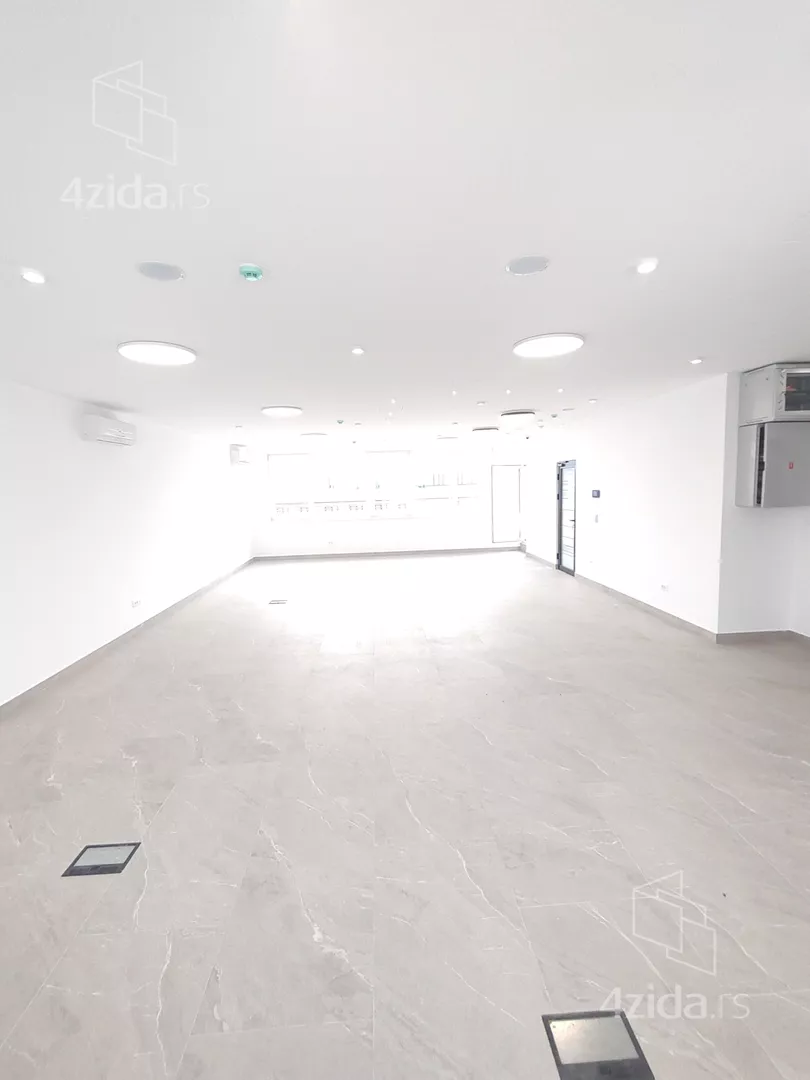 Poslovni prostor | 4zida