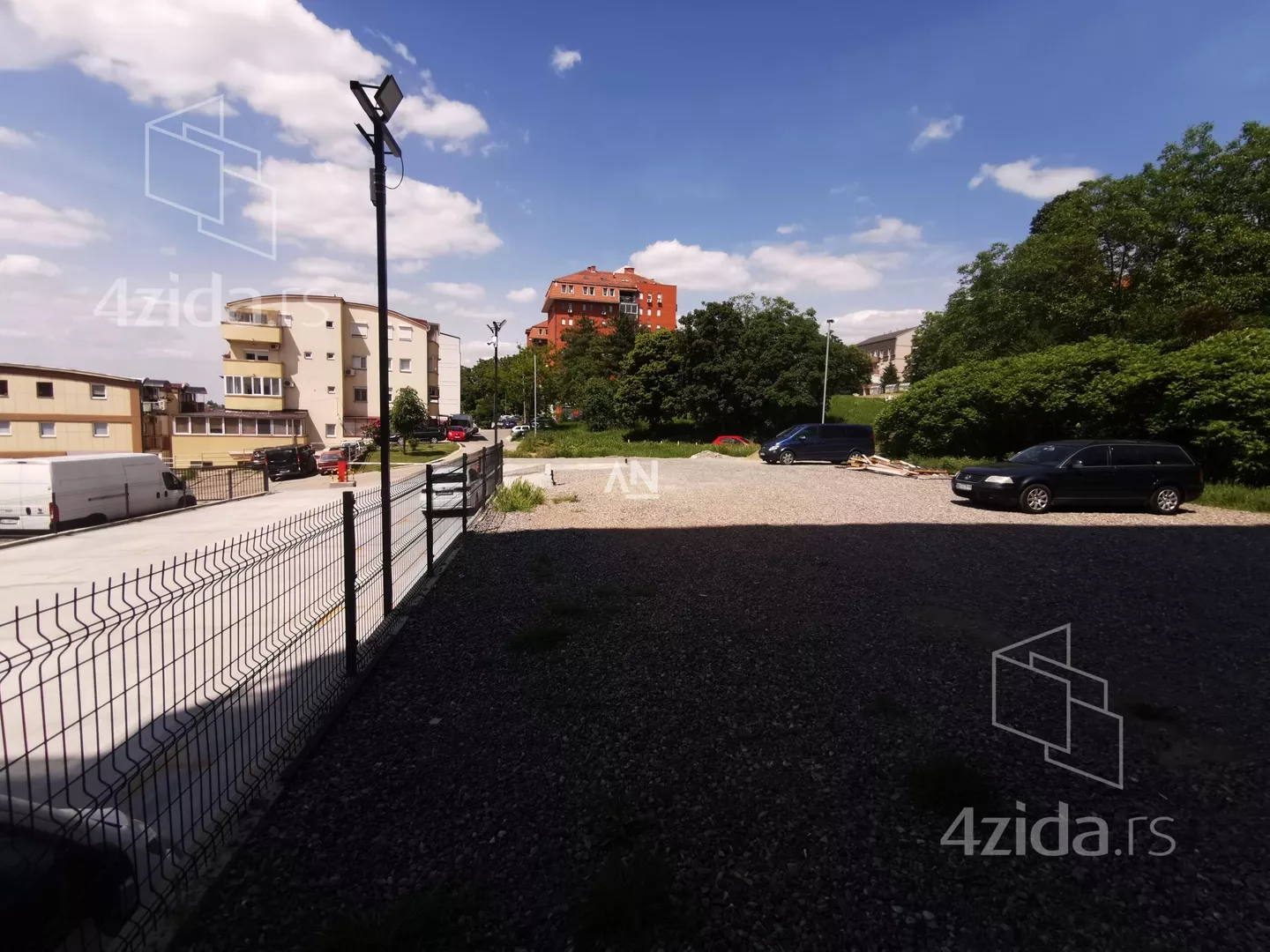 Garaža | 4zida