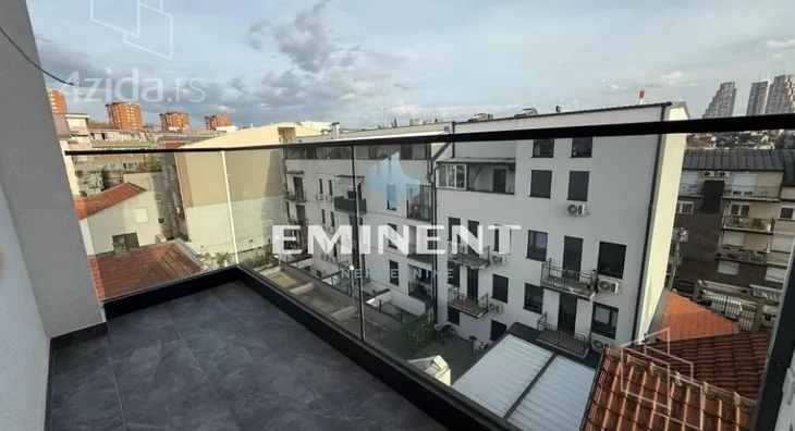 Petosoban stan | 4zida