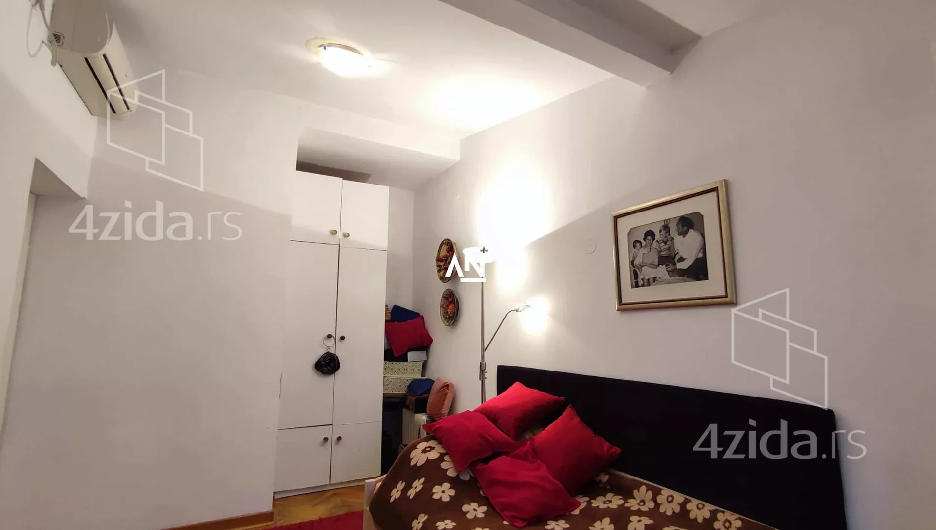 Petosoban stan | 4zida