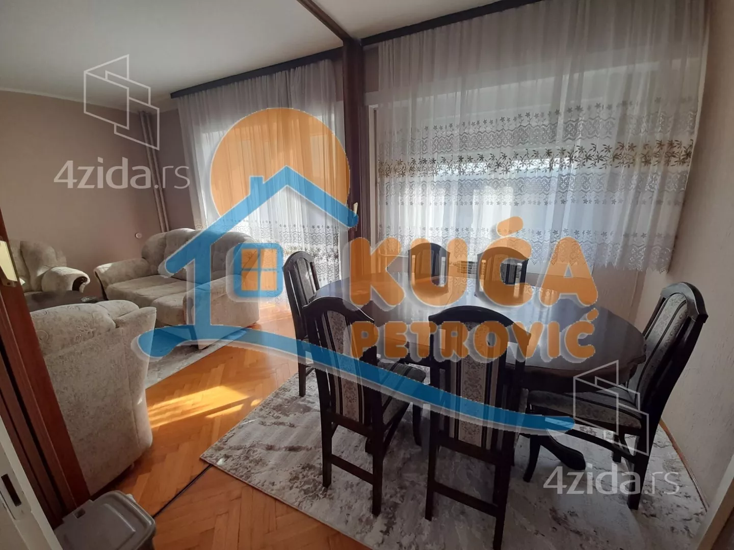 Trosoban stan | 4zida