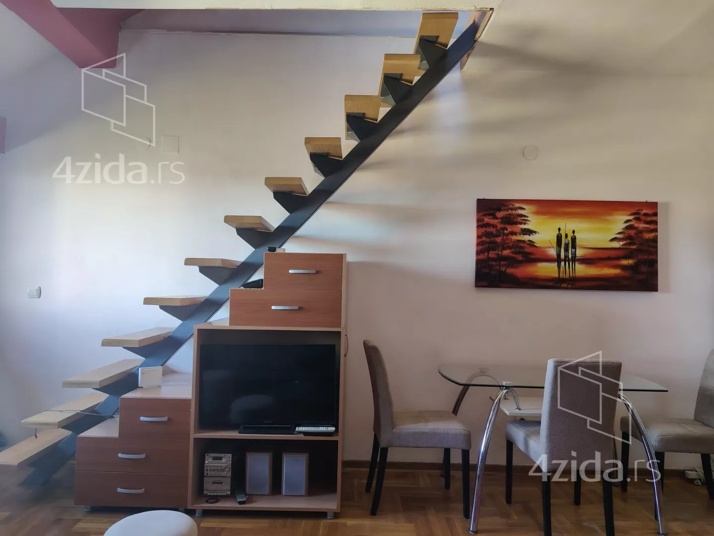 Jednoiposoban stan | 4zida