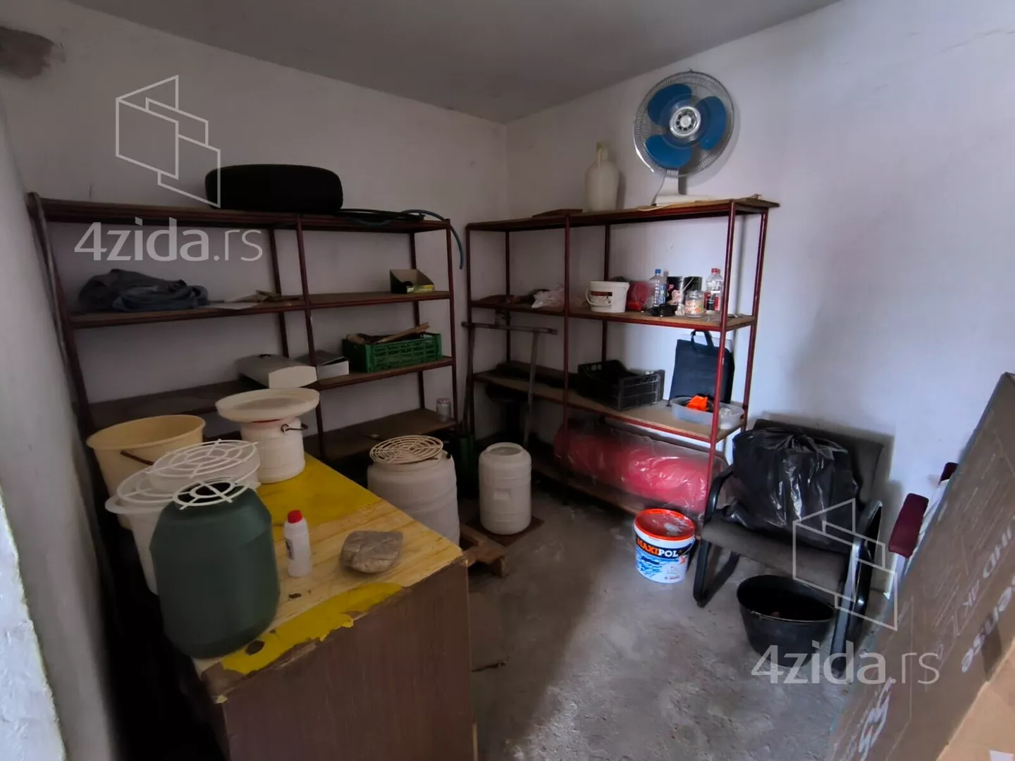 Troiposoban stan | 4zida