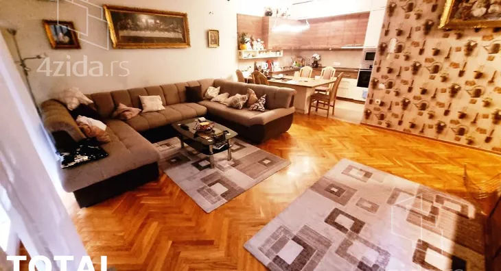 Petoiposoban stan | 4zida