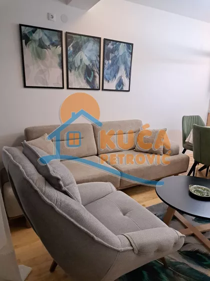 Taska Uzunovića | 4zida.rs