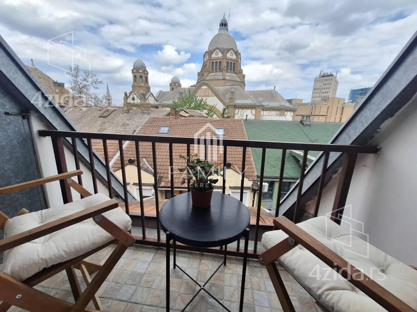 Jednoiposoban stan | 4zida