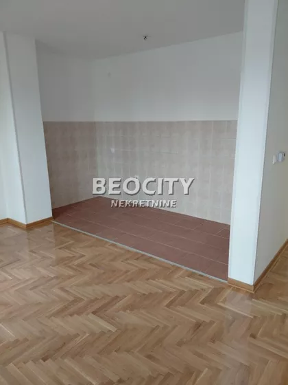 17. oktobra | 4zida.rs