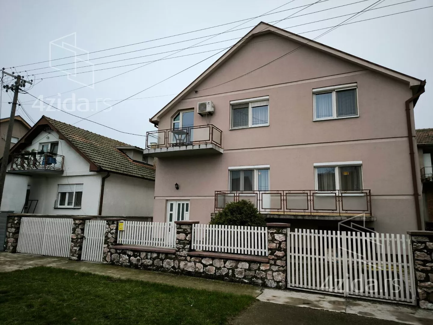 3-etažna kuća | 4zida