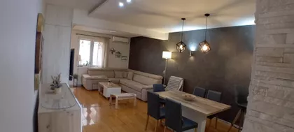 Mali Radanovac | 4zida.rs