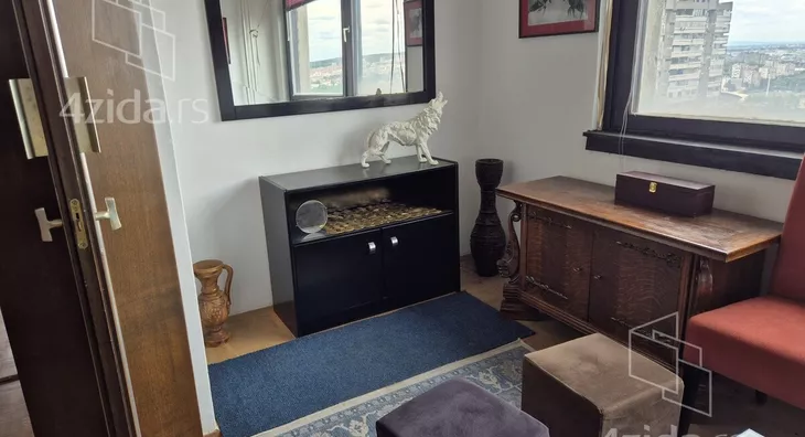 Četvoroiposoban stan | 4zida