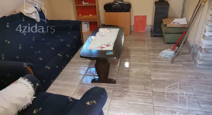 Turistički objekat | 4zida