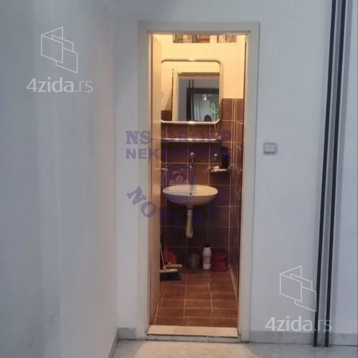 Lokal | 4zida