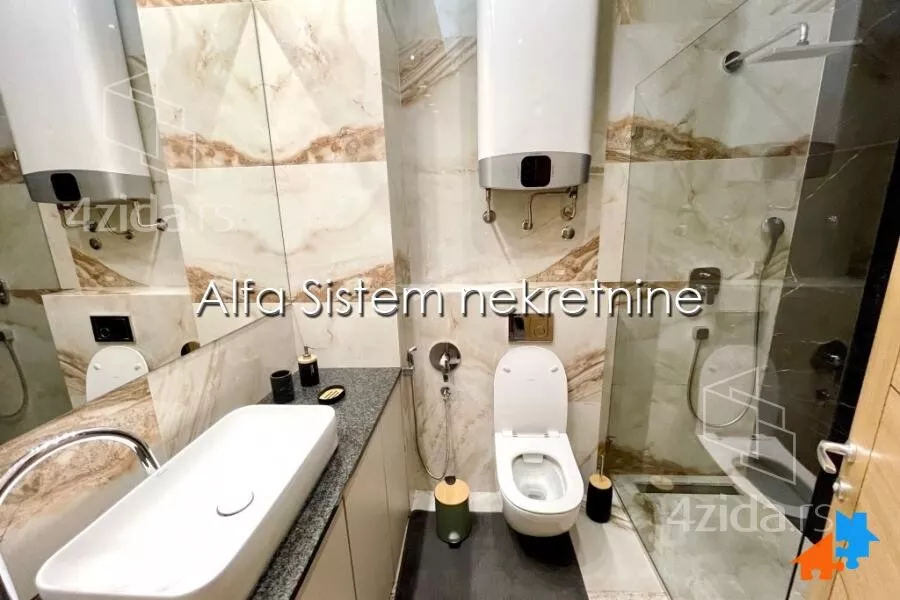 Petosoban stan | 4zida