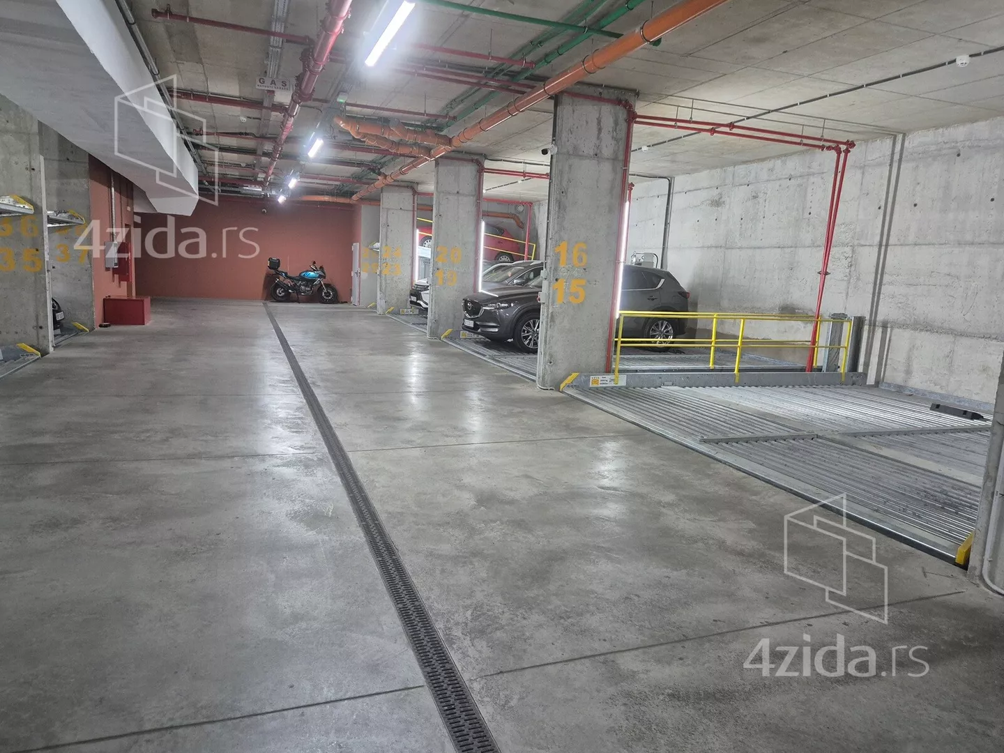 Garaža/Parking | 4zida