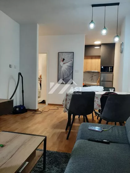 Rumenački put | 4zida.rs