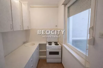 Pap Pavla | 4zida.rs