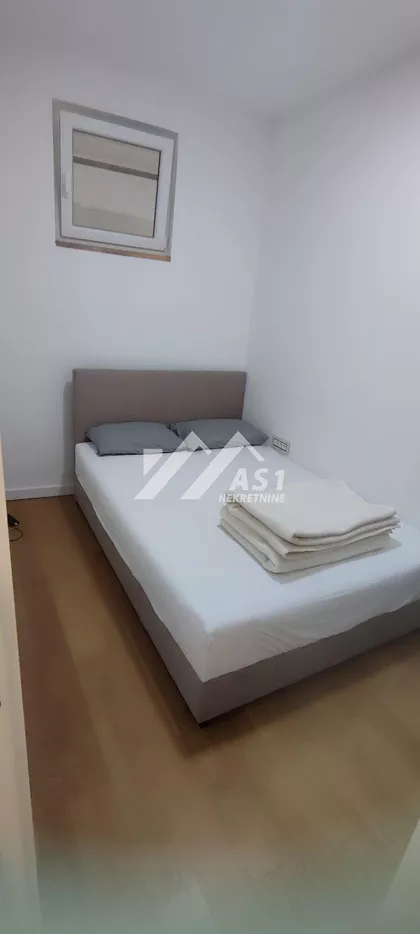 Valentina Vodnika | 4zida.rs